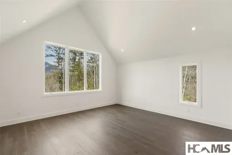 95 Sanctuary View Trail Cashiers NC 28741