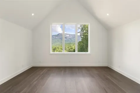 95 Sanctuary View Trail Cashiers NC 28741