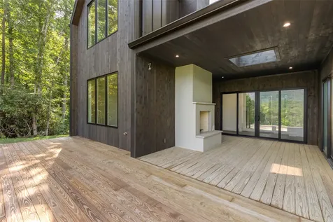 95 Sanctuary View Trail Cashiers NC 28741