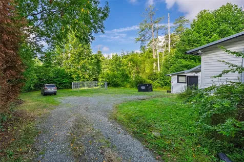 121 Highway 107 Cashiers NC 28717
