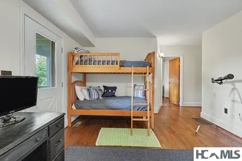 939 Browns Mountain Road Scaly Mountain NC 28775