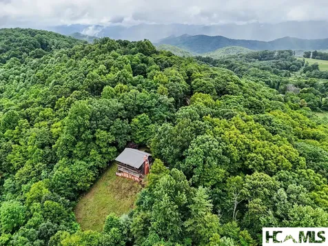 939 Browns Mountain Road Scaly Mountain NC 28775