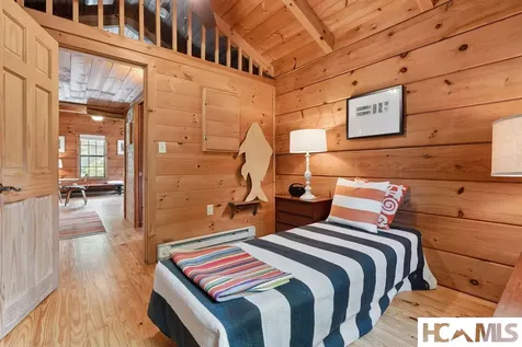 30 Chestnut Walk Highlands NC 28741