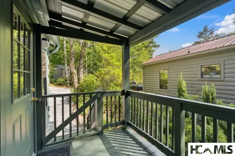 30 Chestnut Walk Highlands NC 28741