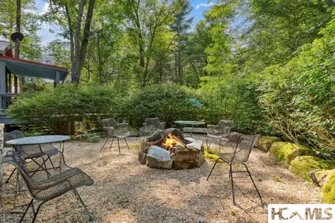 30 Chestnut Walk Highlands NC 28741
