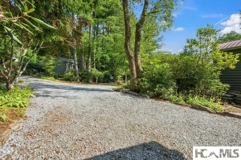 30 Chestnut Walk Highlands NC 28741