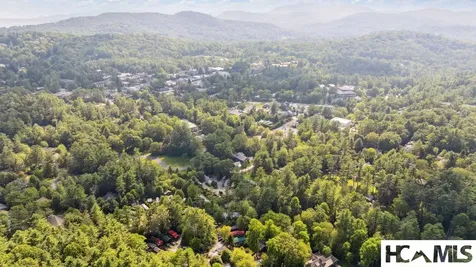 30 Chestnut Walk Highlands NC 28741