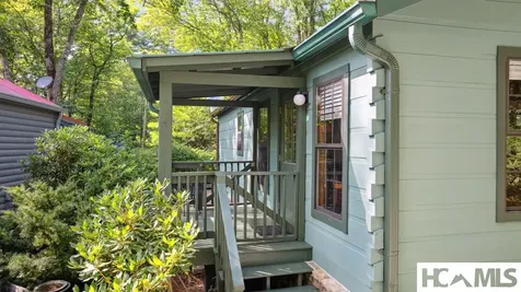 30 Chestnut Walk Highlands NC 28741