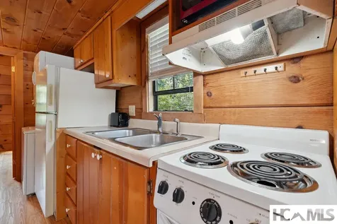 30 Chestnut Walk Highlands NC 28741
