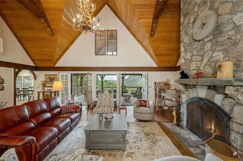 126 Forestland Road Cashiers NC 28717