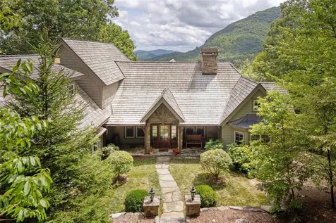 126 Forestland Road Cashiers NC 28717