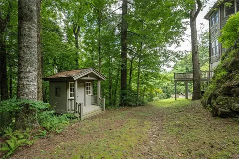 126 Forestland Road Cashiers NC 28717