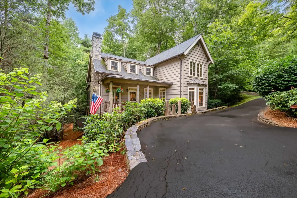 125 Honey Bee Bend Cashiers NC 28717
