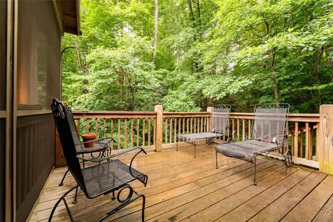 125 Honey Bee Bend Cashiers NC 28717