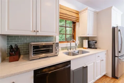 125 Honey Bee Bend Cashiers NC 28717