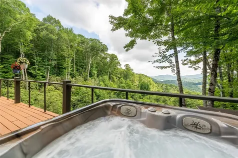 126 Ridges Loop Cullowhee NC 28723