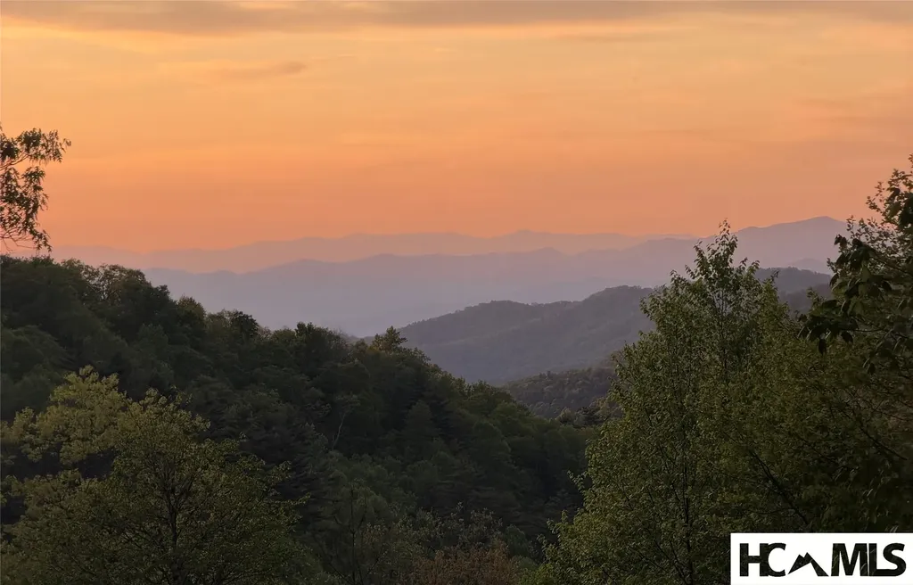 4435 Flat Mountain Road Highlands NC 28741