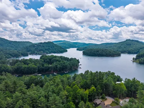 304 Undala Road Glenville NC 28736