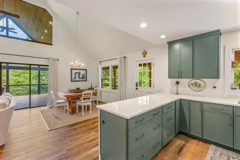 55 Dolly Lane Highlands NC 28741