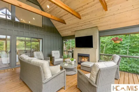 55 Dolly Lane Highlands NC 28741