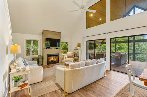 55 Dolly Lane Highlands NC 28741
