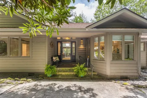 845 Whiteside Mountain Road Highlands NC 28741