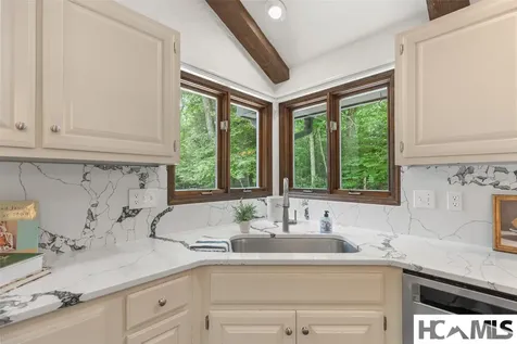 845 Whiteside Mountain Road Highlands NC 28741