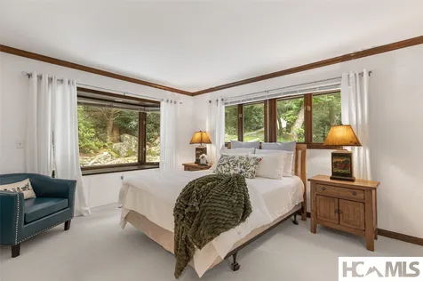 845 Whiteside Mountain Road Highlands NC 28741