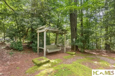 141 Dolly Lane Highlands NC 28741
