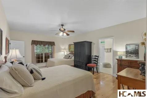 141 Dolly Lane Highlands NC 28741