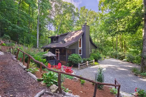 195 Hanging Rock Road Glenville NC 28736