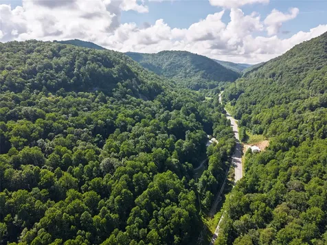 195 Hanging Rock Road Glenville NC 28736