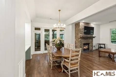 95B Burning Bush Lane Highlands NC 28741