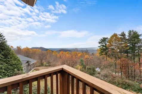 444 Old Orchard Road Highlands NC 28741