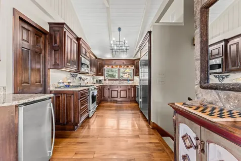 444 Old Orchard Road Highlands NC 28741