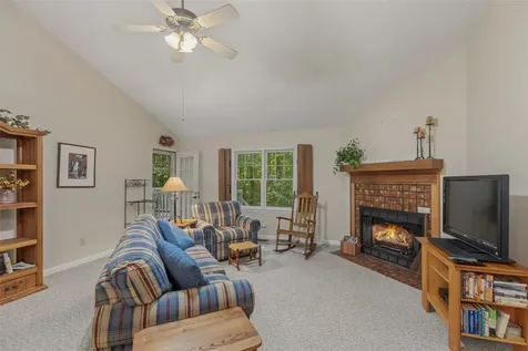 30 Dwarf Mountain Road Sapphire NC 28774