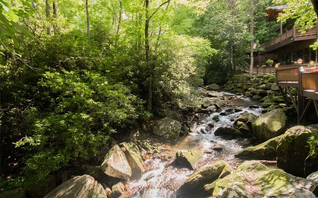 147 Teague Estates Road Highlands NC 28741