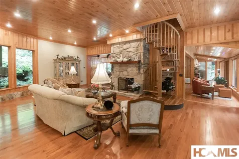 147 Teague Estates Road Highlands NC 28741