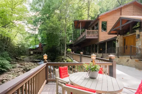 147 Teague Estates Road Highlands NC 28741