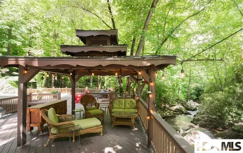 147 Teague Estates Road Highlands NC 28741
