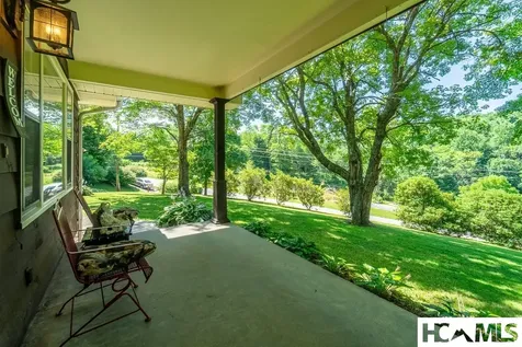 7219 Dillard Road Scaly Mountain NC 28775