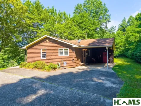 7219 Dillard Road Scaly Mountain NC 28775