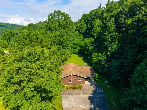 7219 Dillard Road Scaly Mountain NC 28775