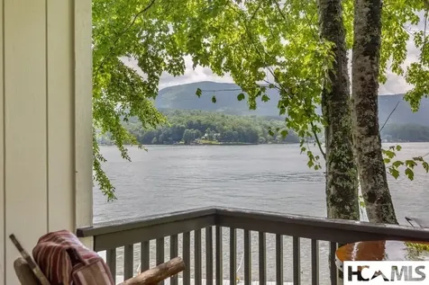 82 Innsbrook Drive Lake Toxaway NC 28747