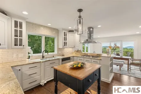700 Satulah Ridge Road Highlands NC 28741