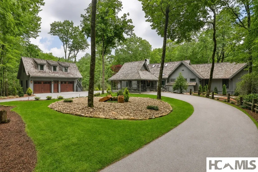 166 Upper Ridge Road Cashiers NC 28717