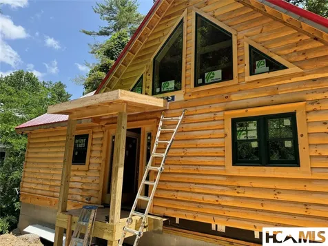149 W Woods Mountain Trail Cullowhee NC 28723