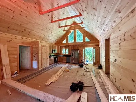 149 W Woods Mountain Trail Cullowhee NC 28723