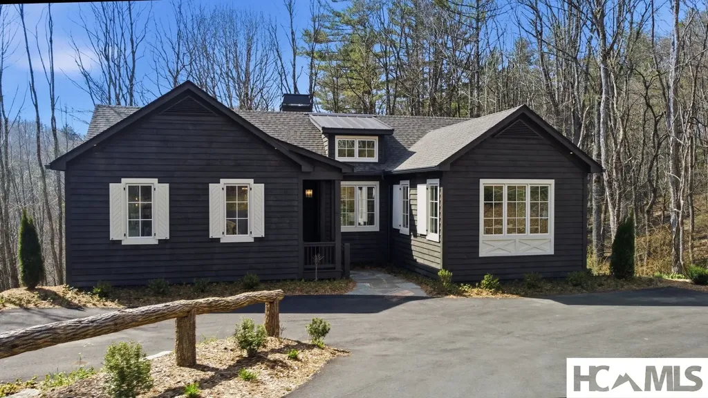 2272 Trillium Ridge Road Cullowhee NC 28723