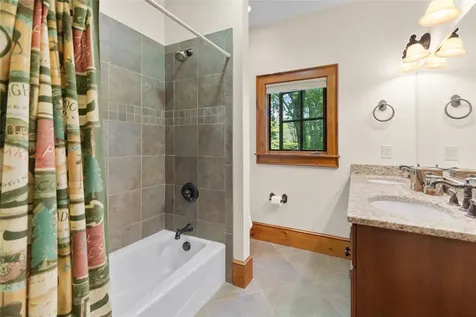 842 New Trillium Way Cashiers NC 28717